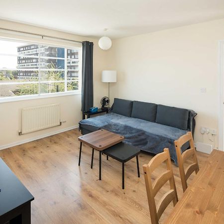 2Bd London Flat - City Buzz & Parkside Serenity Lejlighed Eksteriør billede